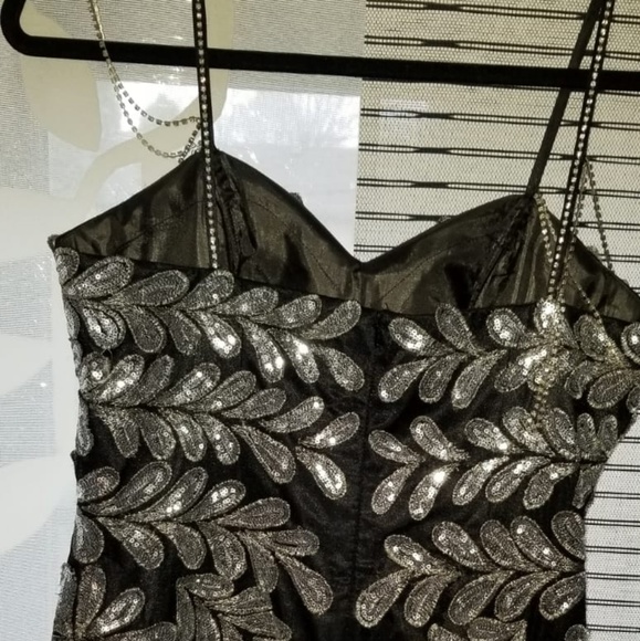 MNM couture fancy evening /prom dress - Picture 4 of 7